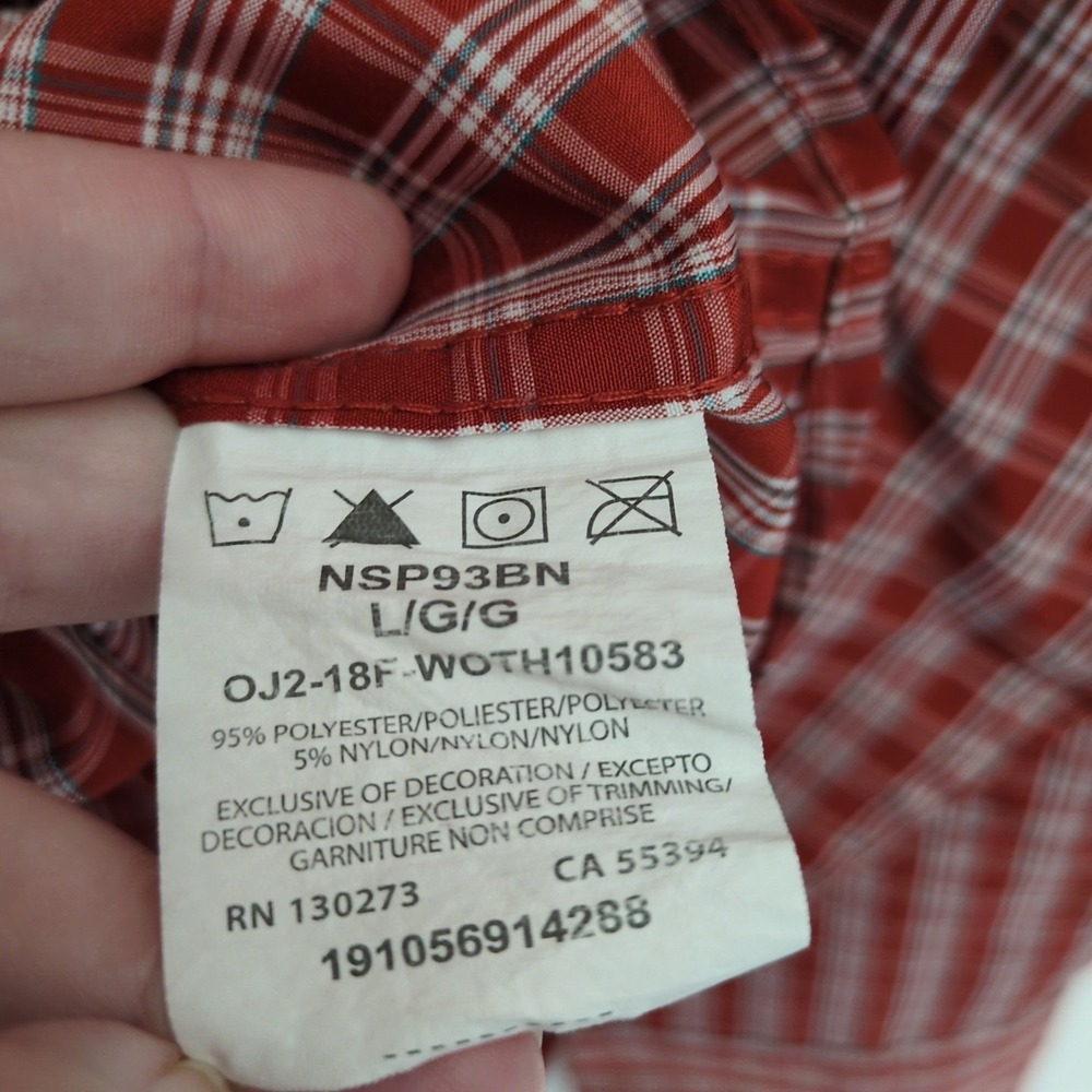 Wrangler Outdoor Perfomance Fabric SZ L Button Down‎ Shirt Red Plaid Regular Fit - Picture 4 of 5